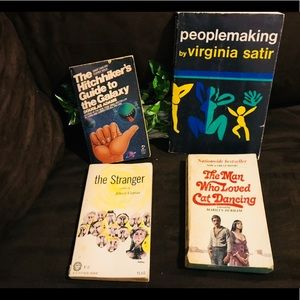 Random Assortment of VTG Paperbacks